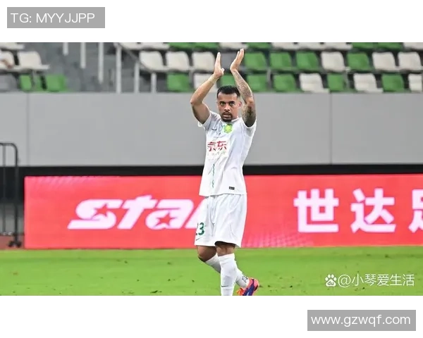 世达足球五号球星是谁揭开神秘面纱他究竟有何过人之处